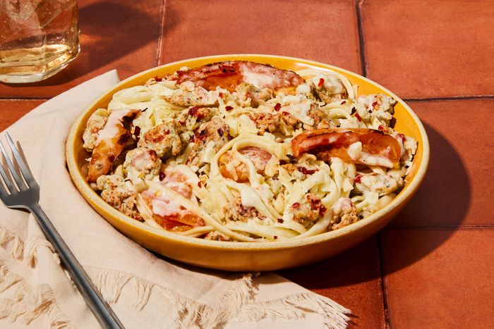 EveryPlate - Chicken Sausage & Roasted Tomato Linguine
