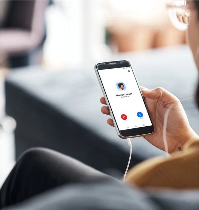 Zoom Phone - Modernize your multi-line phone system